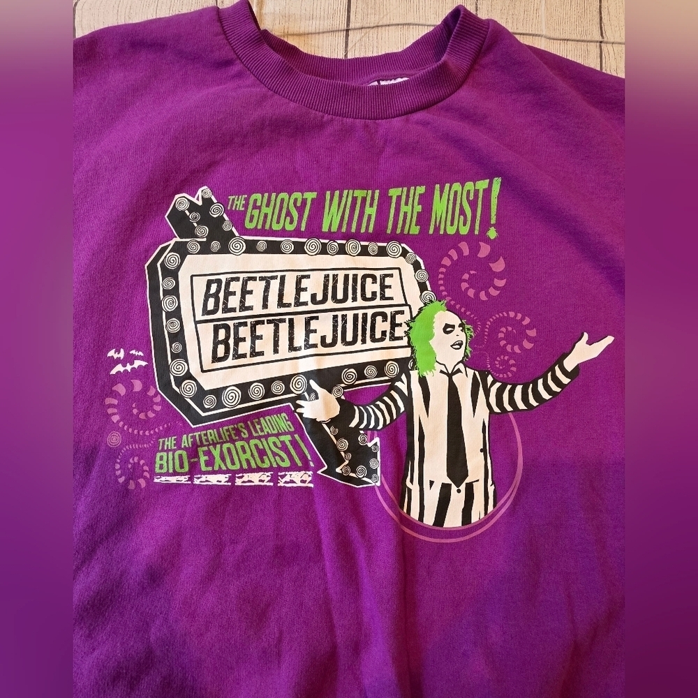 Beetlejuice Branded Size XXL Unisex Crewneck Sweatshirt Purple Halloween Creepy - Picture 3 of 6